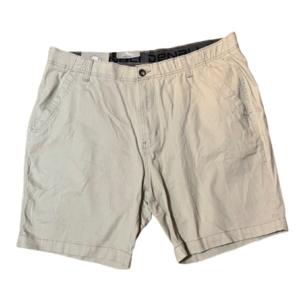 NWT Denali Stretch Flat Front Relaxed Fit Men's Tan Shorts Size 40